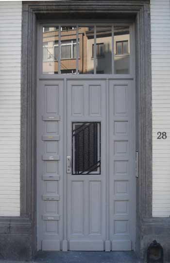 Brussels Grey Door